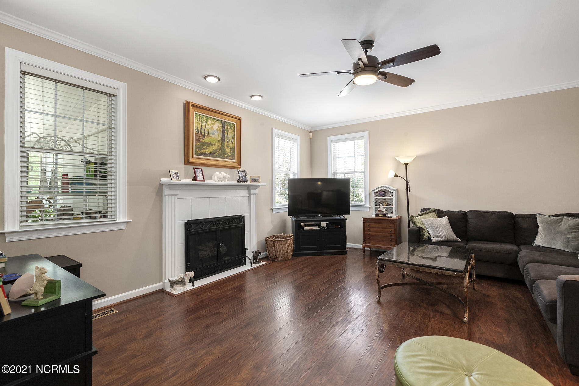 5412 Dunmore Road Wilmington, NC 28409 - Photo 7 of 39 Dunmore-5412-5LR-Gary_9922-CR2