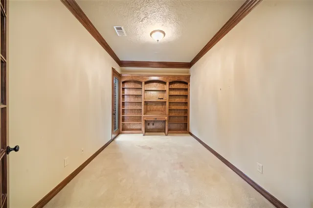 a view of a walk in closet