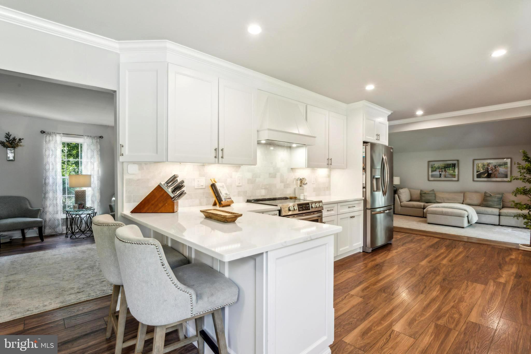 111 Heath Road Medford, NJ 08055 - Photo 9 of 26 Breakfast Bar