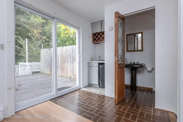 $329,000 | 105 Canal Street, Port Ewen, NY 12466