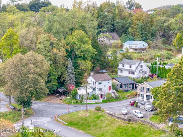 $329,000 | 105 Canal Street, Port Ewen, NY 12466