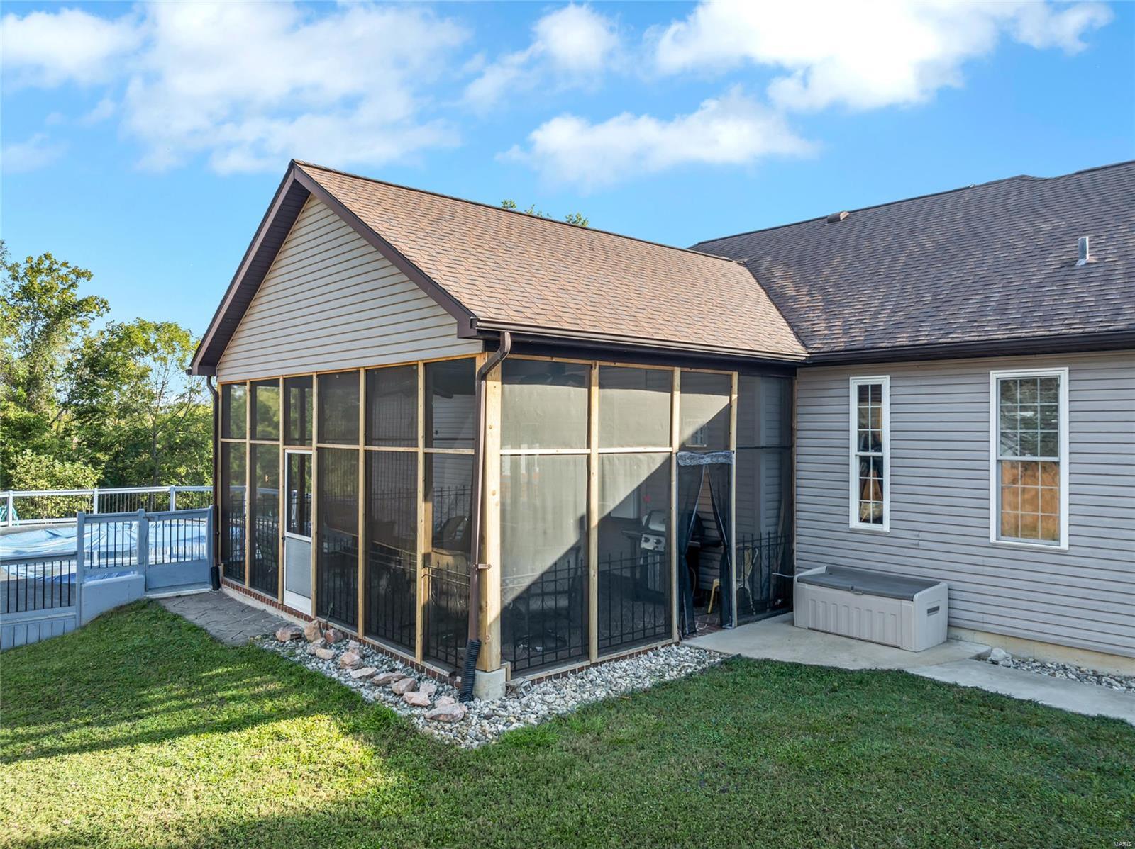 565 Lewis Road Eureka, MO 63025 - Photo 12 of 49 Gallery Image 12