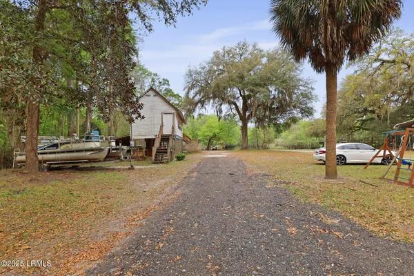 $1,100,000 | 16703 Hendersonville Highway, Yemassee, SC 29945