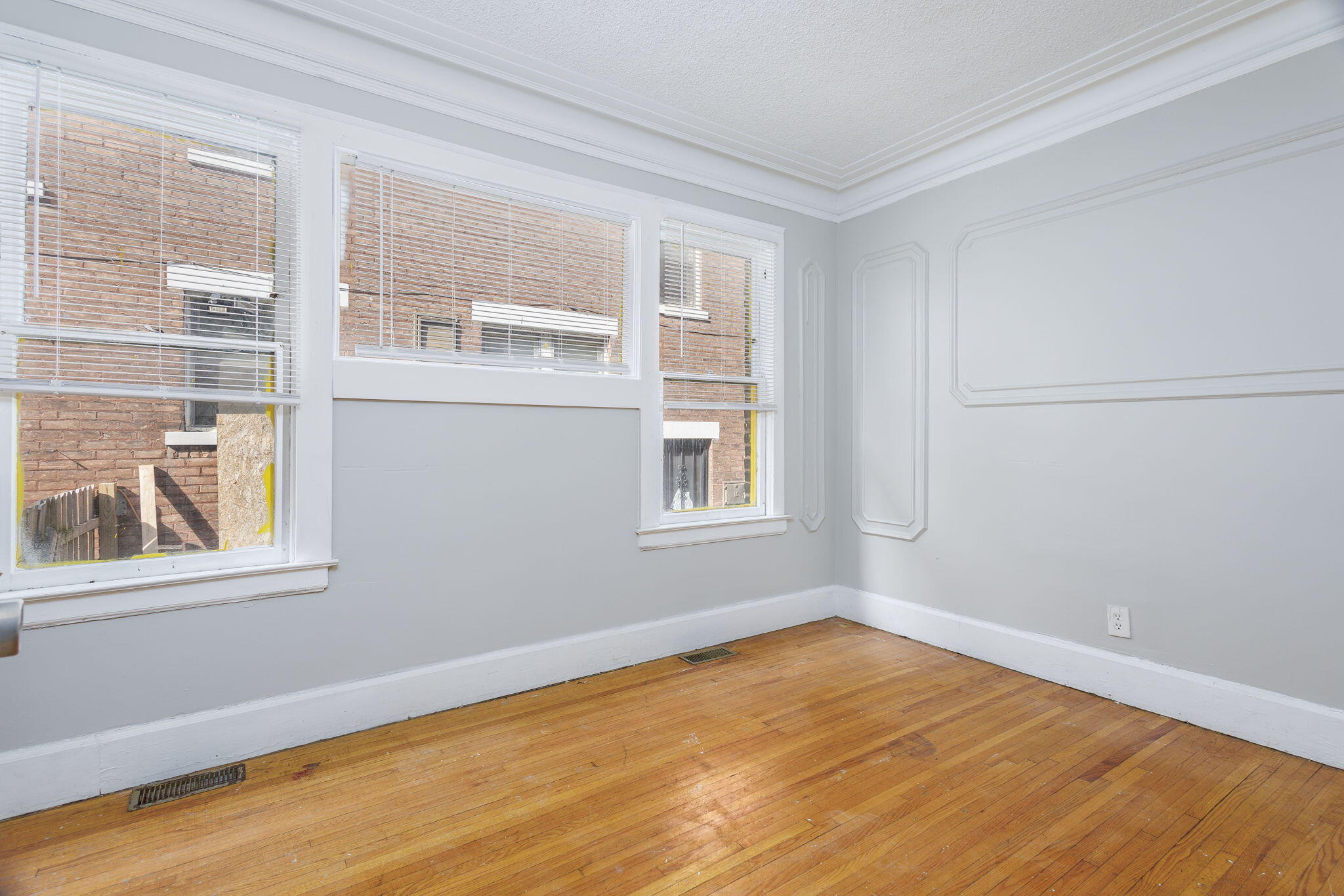 2704 Webb Street Detroit, MI 48206 - Photo 9 of 15 11-web-or-mls-WebbLwr_2704 - Bed One v1