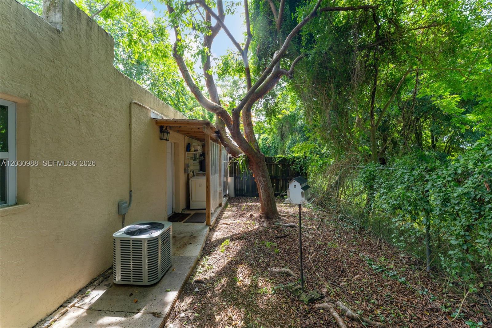 22065 Southwest 167th Avenue, Unit A Miami, FL 33170 - Photo 17 of 17 SIDE YARD