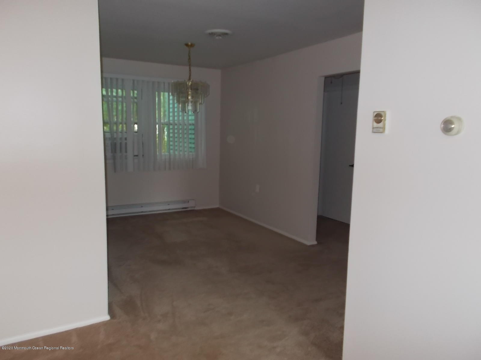 7 Hartford Road Whiting, NJ 08759 - Photo 7 of 9 DSCN3463dingroom