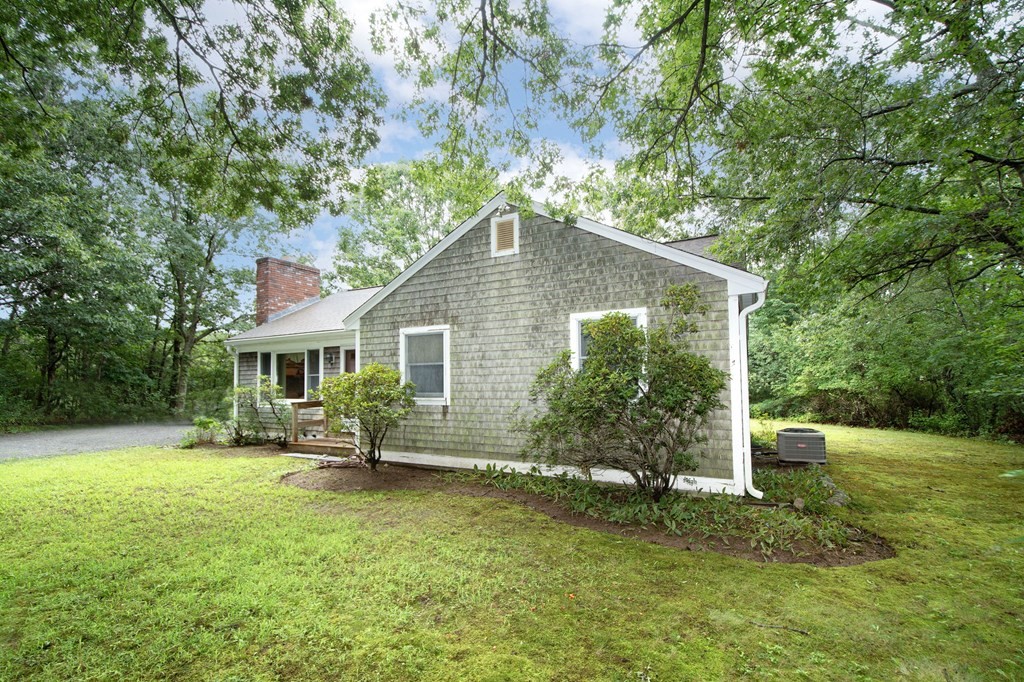 18 Elyse Road Mansfield, MA 02048 - Photo 3 of 23 Gallery Image 3