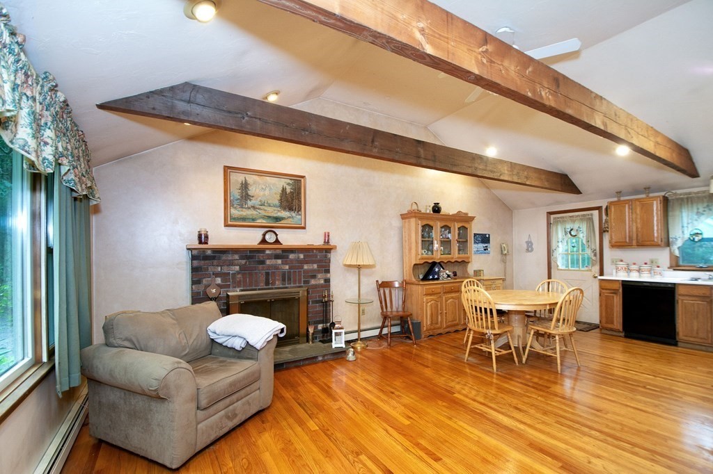 18 Elyse Road Mansfield, MA 02048 - Photo 8 of 23 Gallery Image 8
