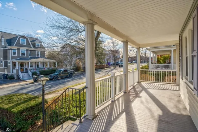 $899,000 | 15 North Hillside Avenue, Chatham, NJ 07928