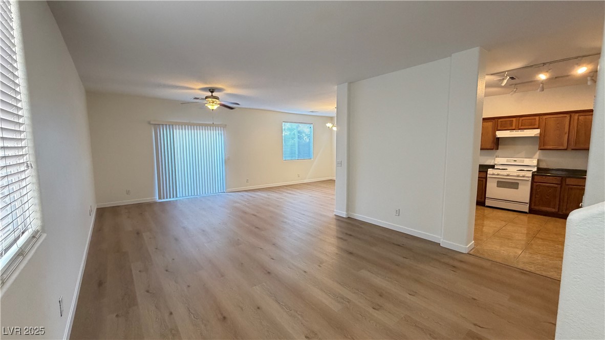 9316 Golden Grape Court Las Vegas, NV 89148 - Photo 2 of 16