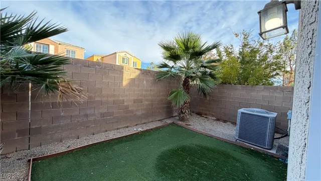 $2,050 | 9316 Golden Grape Court, Las Vegas, NV 89148