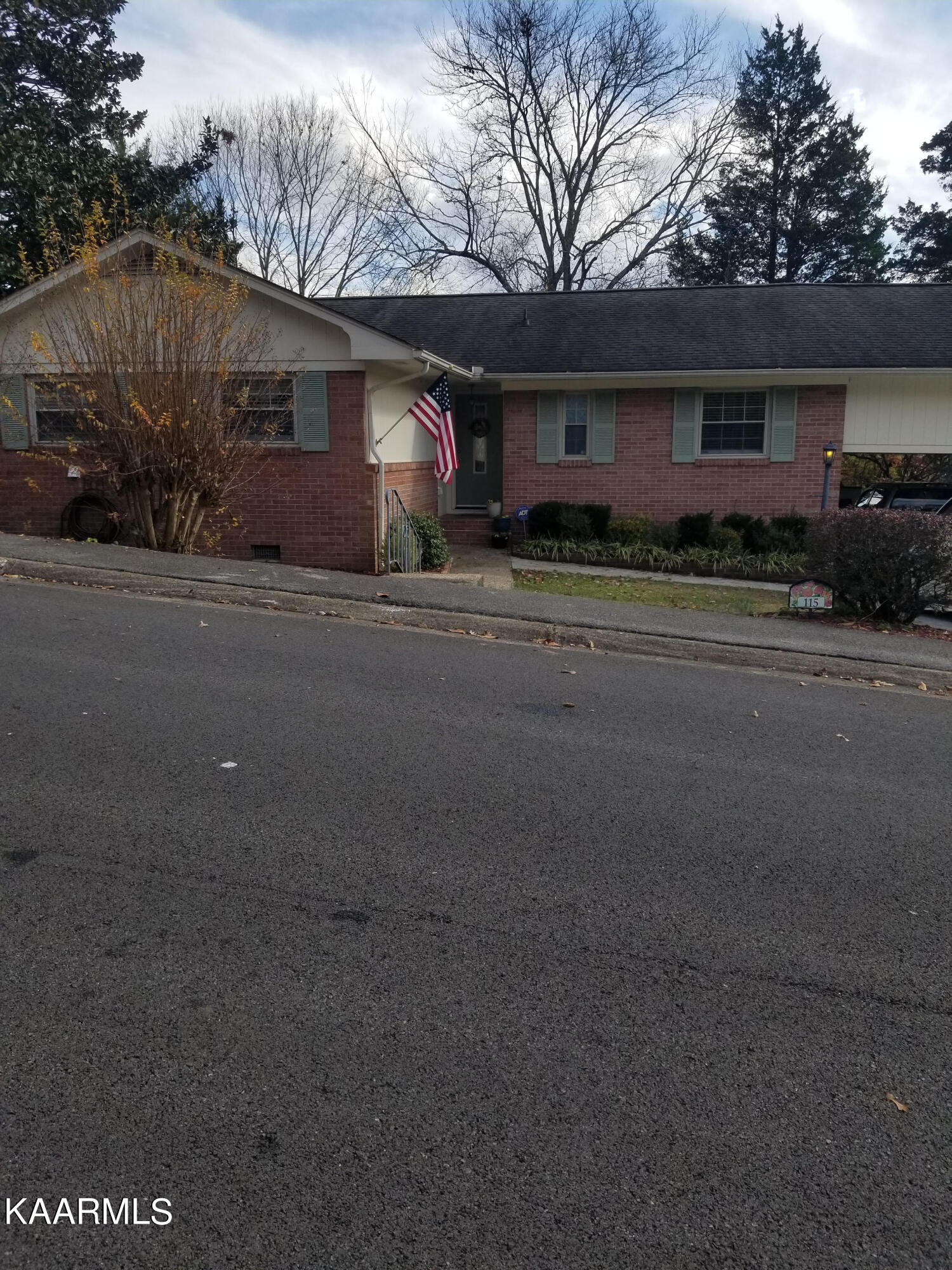 115 West Malta Road Oak Ridge, TN 37830 - Photo 6 of 23 8