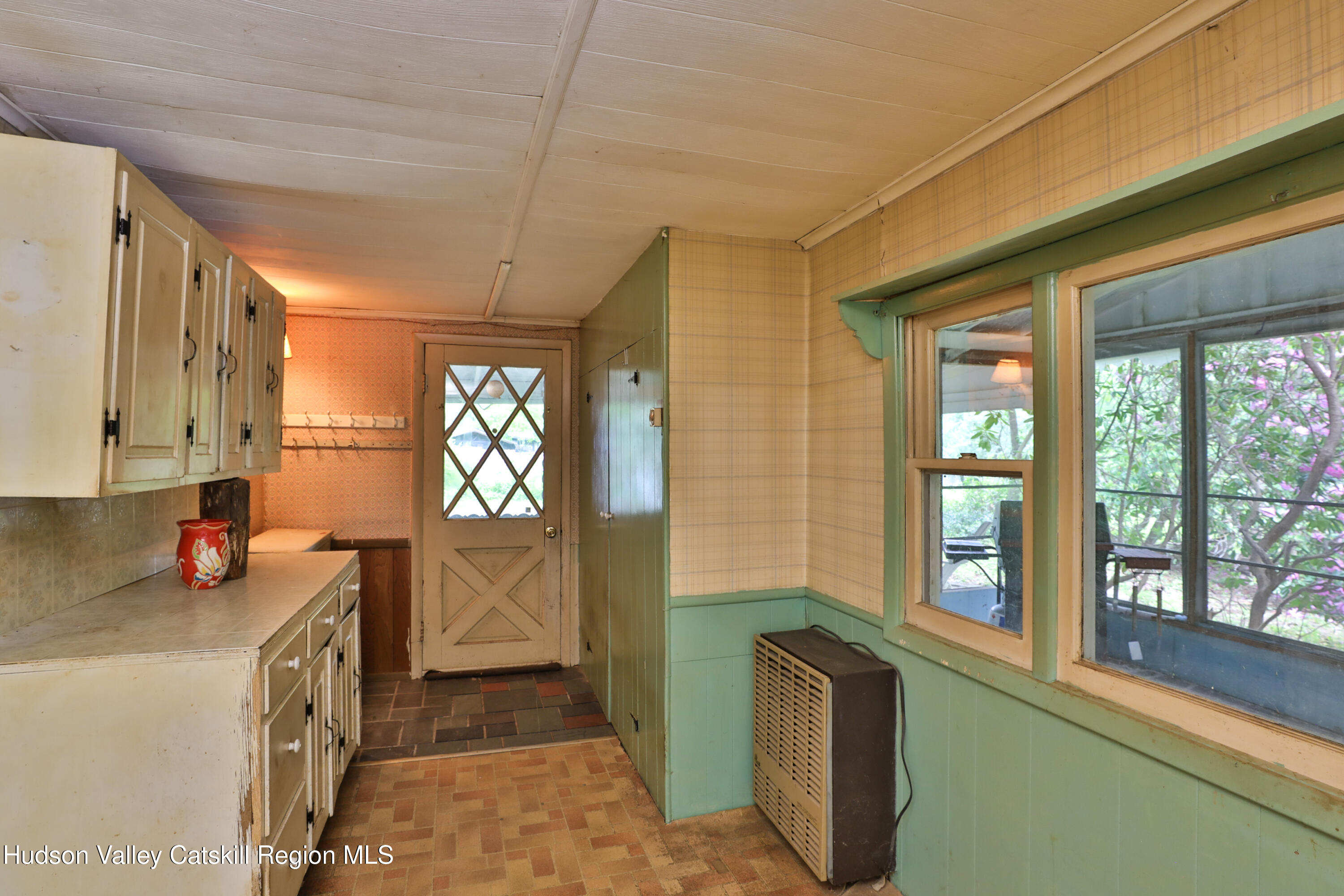15 Highview Road Phoenicia, NY 12464 - Photo 17 of 34 15 Highview Rd 46