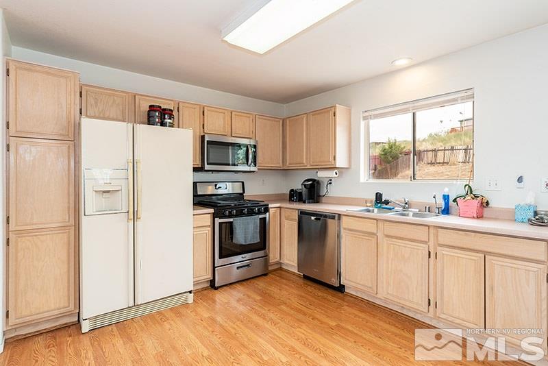 4970 Azurite Drive Reno, NV 89508 - Photo 6 of 14 Photo 6