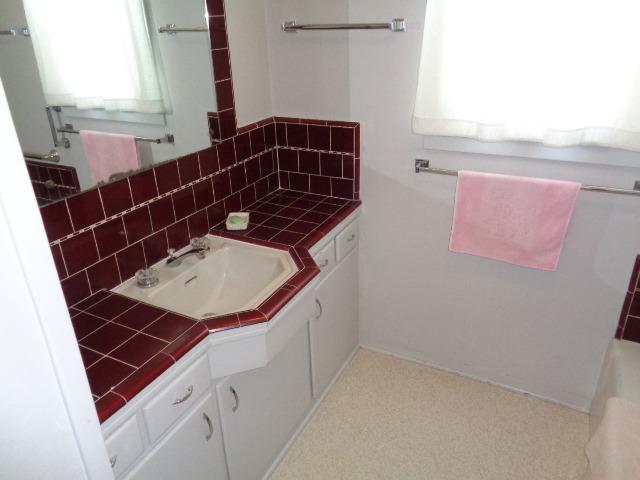 1059 South Rupert Avenue Reedley, CA 93654 - Photo 9 of 18