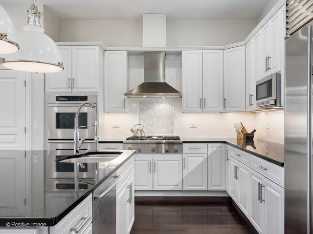 $1,699,000 | 1359 West Fullerton Avenue, Unit PH, Chicago, IL 60614