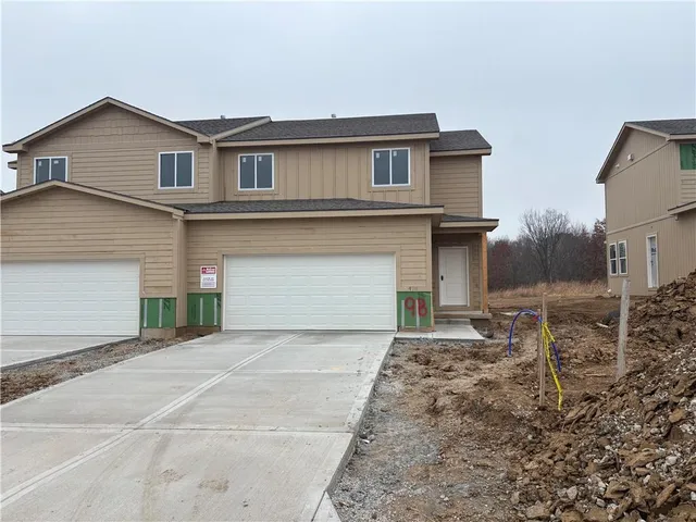 $370,000 | 4711 South Brentwood Avenue, Kansas City, MO 64136