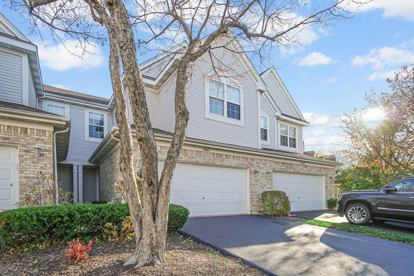 367 Bay Drive Itasca, IL 60143 - Photo 2 of 25