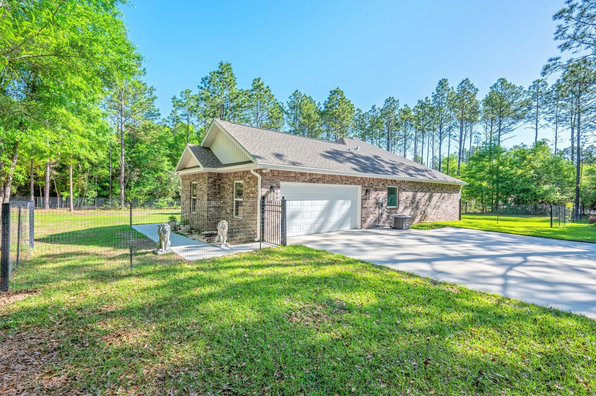 6269 Possum Ridge Road Crestview, FL 32539 - Photo 3 of 46 02