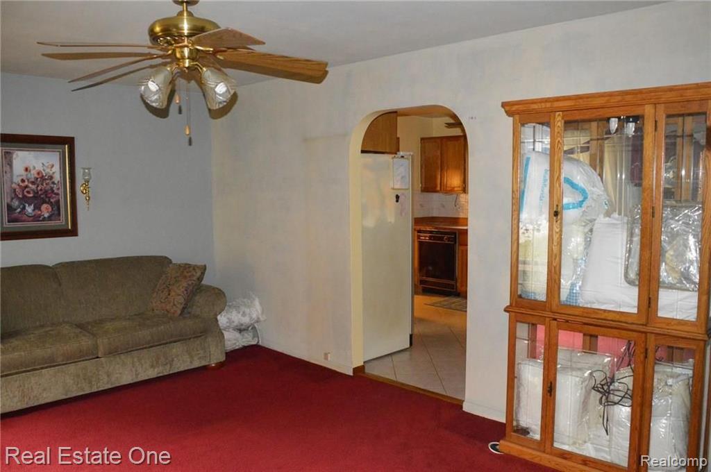 6600 Mayfair Road Utica, MI 48317 - Photo 11 of 47
