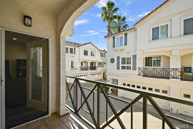 $1,199,000 | 5485 Marine Avenue, Hawthorne, CA 90250