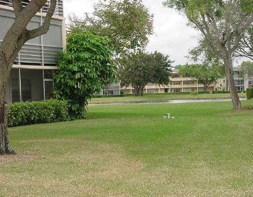 150 Fanshaw, Unit D Boca Raton, FL 33434 - Photo 4 of 6 Additional Photo