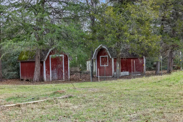 $1,350,000 | 150 Turner Lane, Paige, TX 78659
