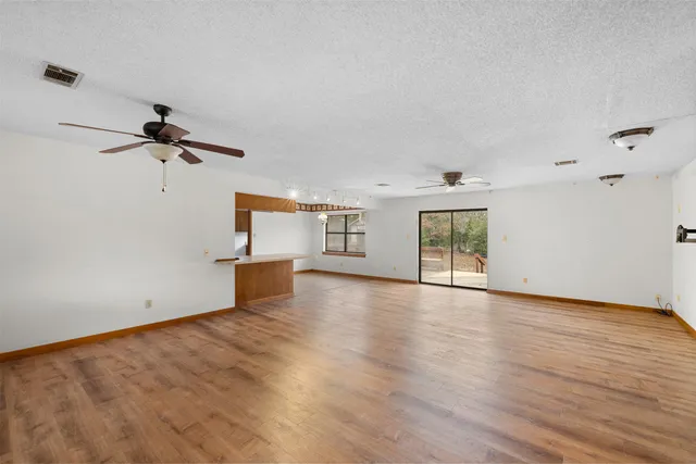 $1,350,000 | 150 Turner Lane, Paige, TX 78659