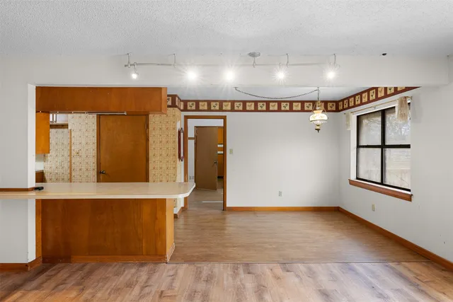 $1,350,000 | 150 Turner Lane, Paige, TX 78659