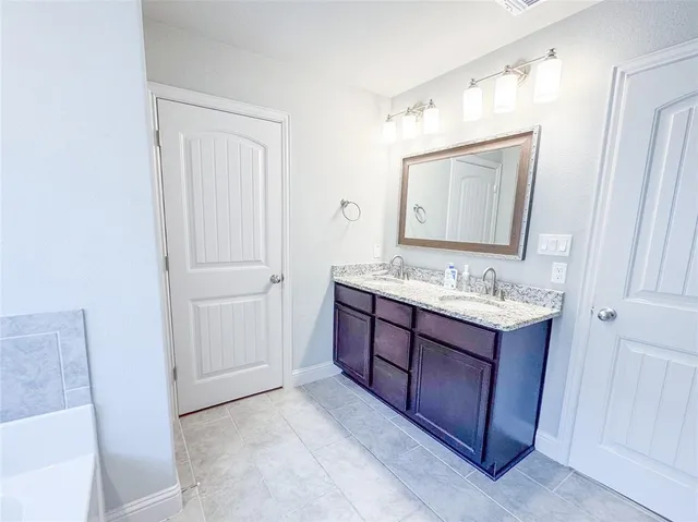 $320,000 | 704 Nolan Drive, Sherman, TX 75092