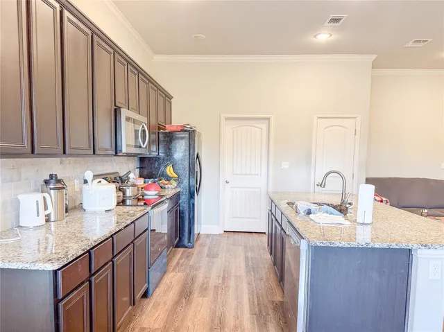 $320,000 | 704 Nolan Drive, Sherman, TX 75092