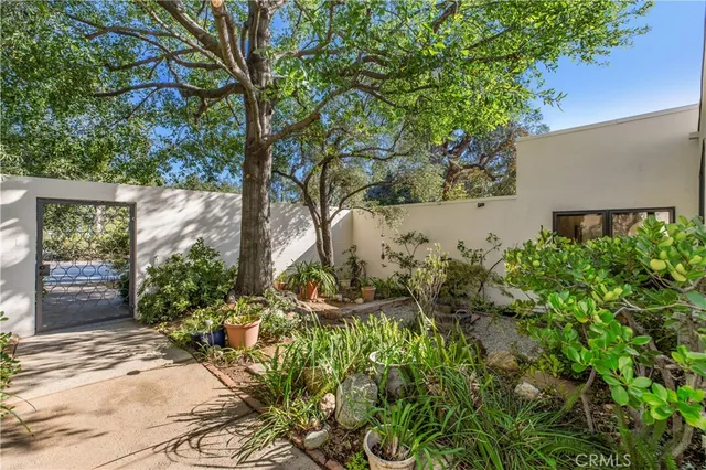 $1,885,000 | 4225 VÃa Padova, Claremont, CA 91711