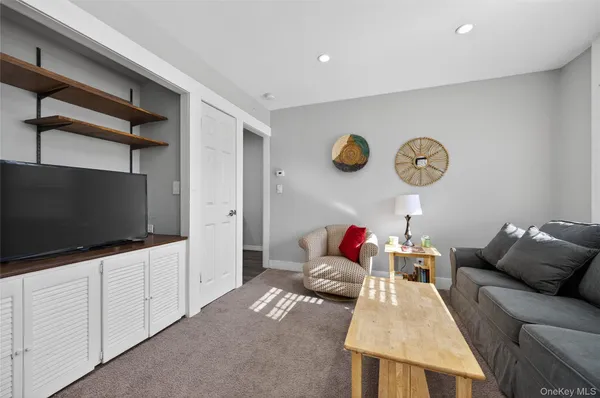 $639,000 | 2934 Dahlia Avenue, Baldwin, NY 11510