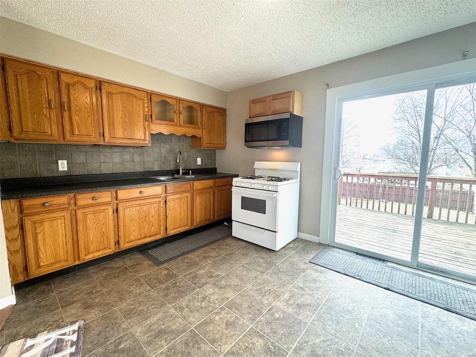 401 South Riebeling Street Columbia, IL 62236 - Photo 8 of 39 Gallery Image 8