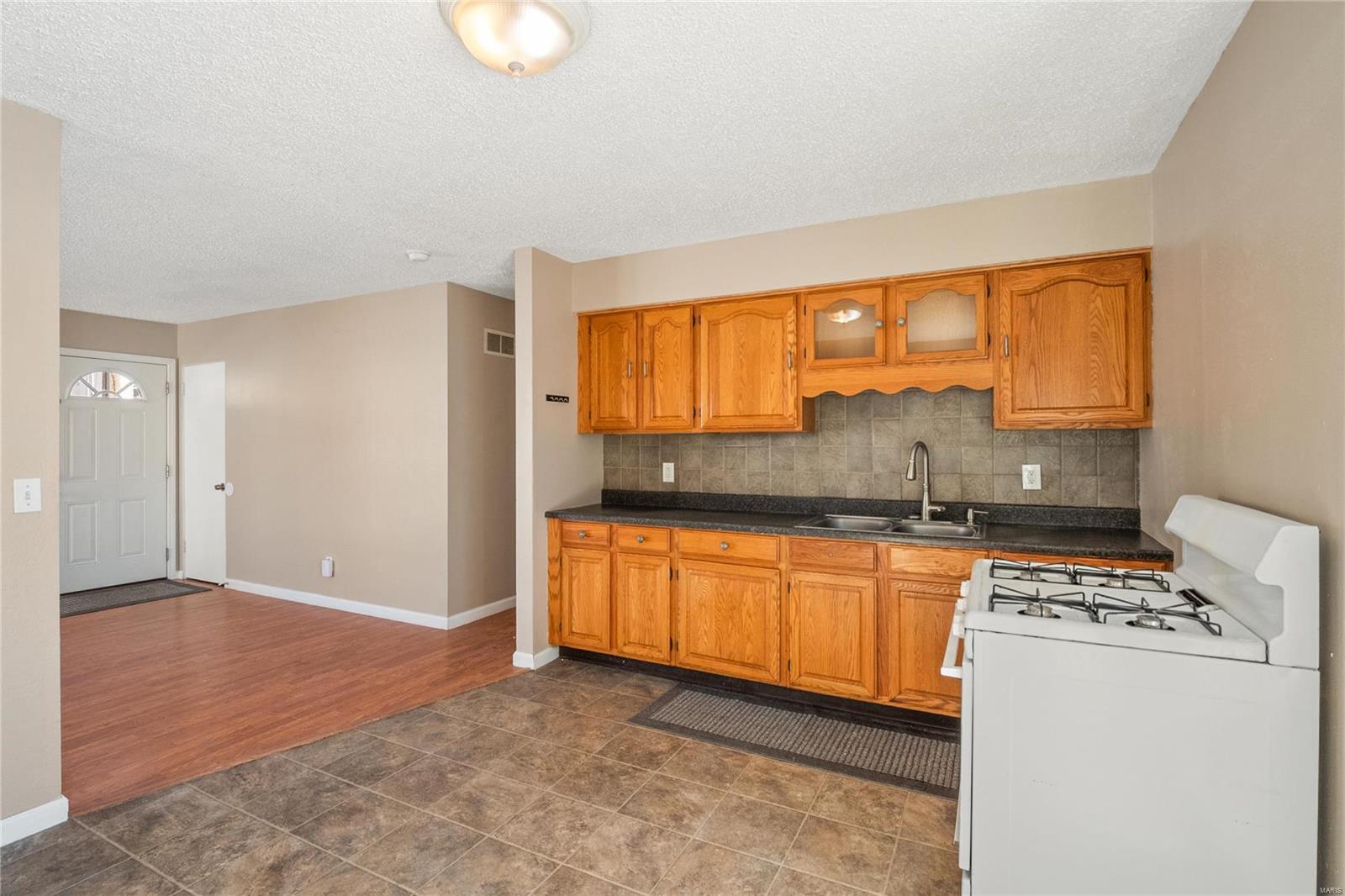 401 South Riebeling Street Columbia, IL 62236 - Photo 9 of 39 Gallery Image 9