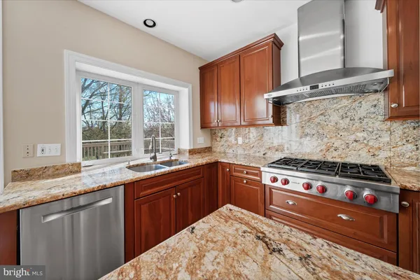 $749,900 | 318 Mourning Dove Drive, Newark, DE 19711