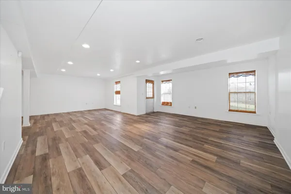 $749,900 | 318 Mourning Dove Drive, Newark, DE 19711