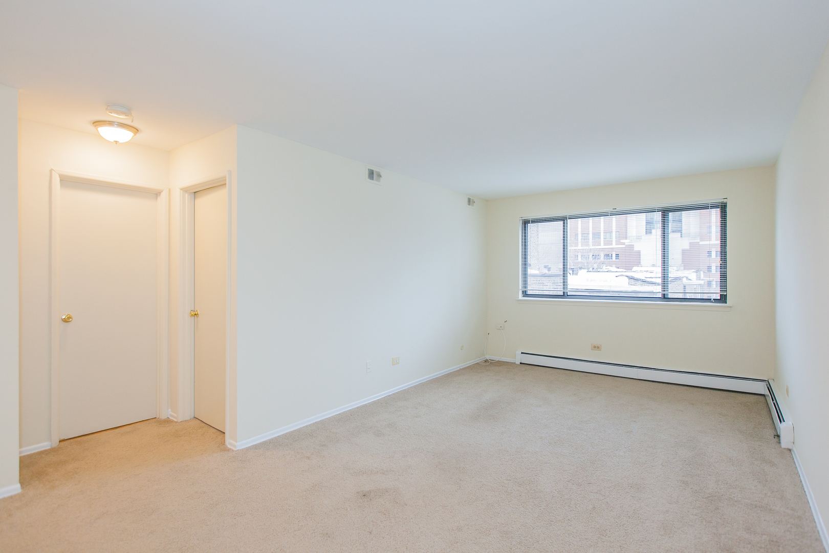525 West Deming Place, Unit 510 Chicago, IL 60614 - Photo 2 of 10