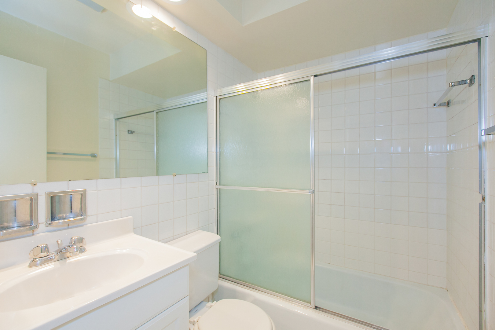 525 West Deming Place, Unit 510 Chicago, IL 60614 - Photo 8 of 10