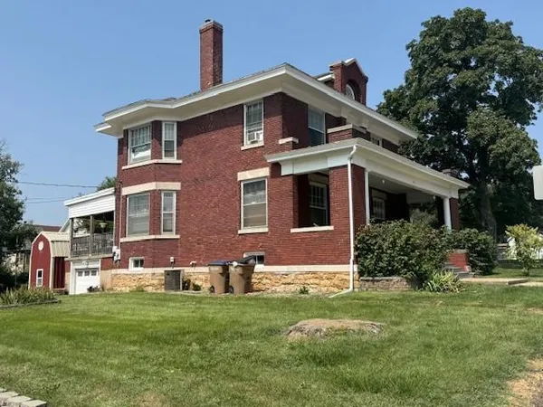 $235,000 | 119 North 14th Street, Atchison, KS 66002