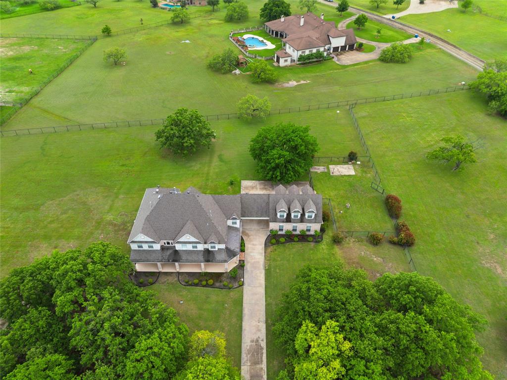 259 King Ranch Court Fort Worth, TX 76108 - Photo 37 of 38 a view of a garden with plants