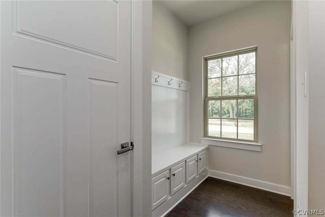 8324 Cobblecreek Road Midlothian, VA 23112 - Photo 19 of 25 Gallery Image 19
