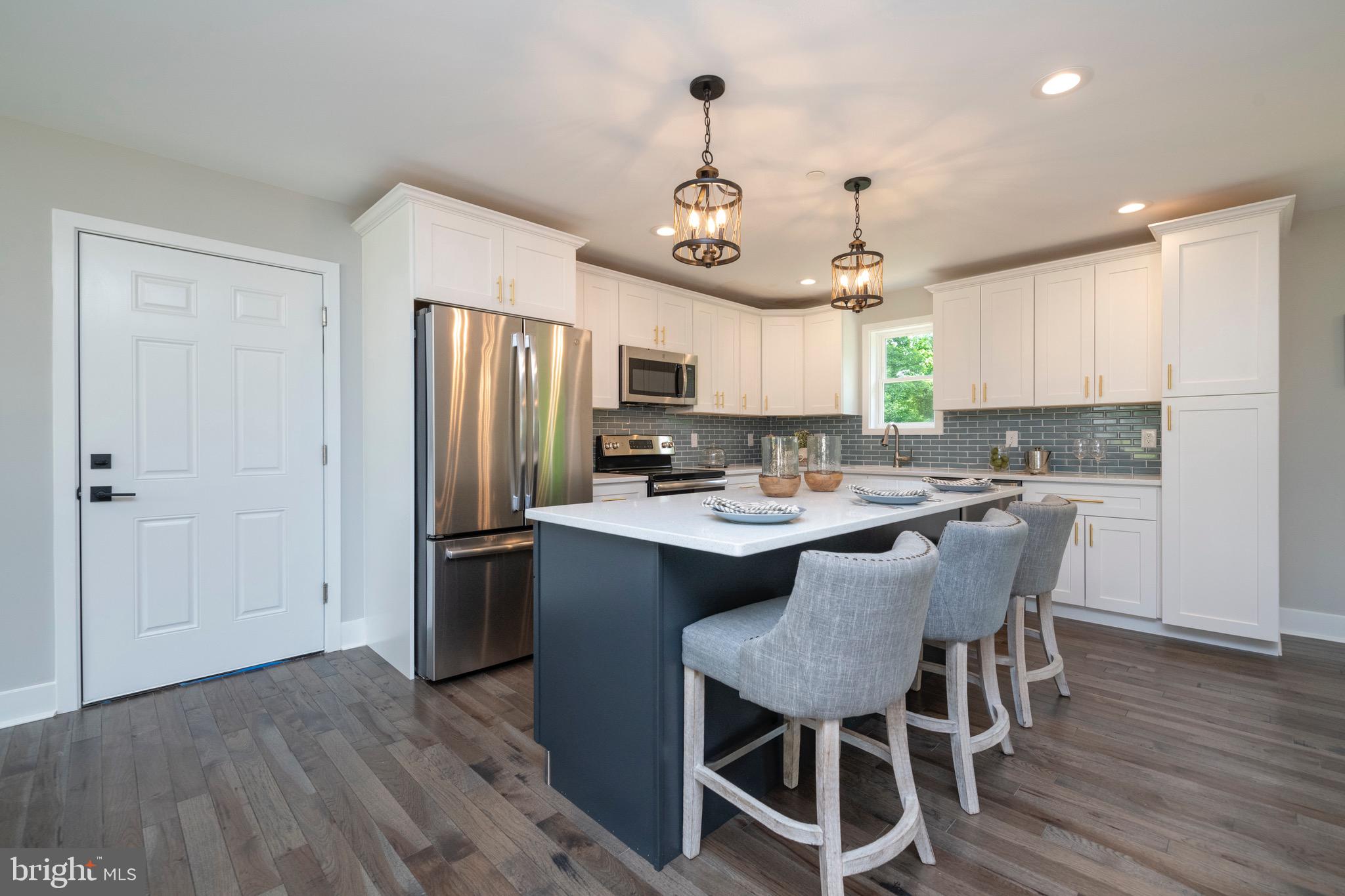 2918 Cedarhurst Road Finksburg, MD 21048 - Photo 11 of 50 Large Island with seating for 3+ !