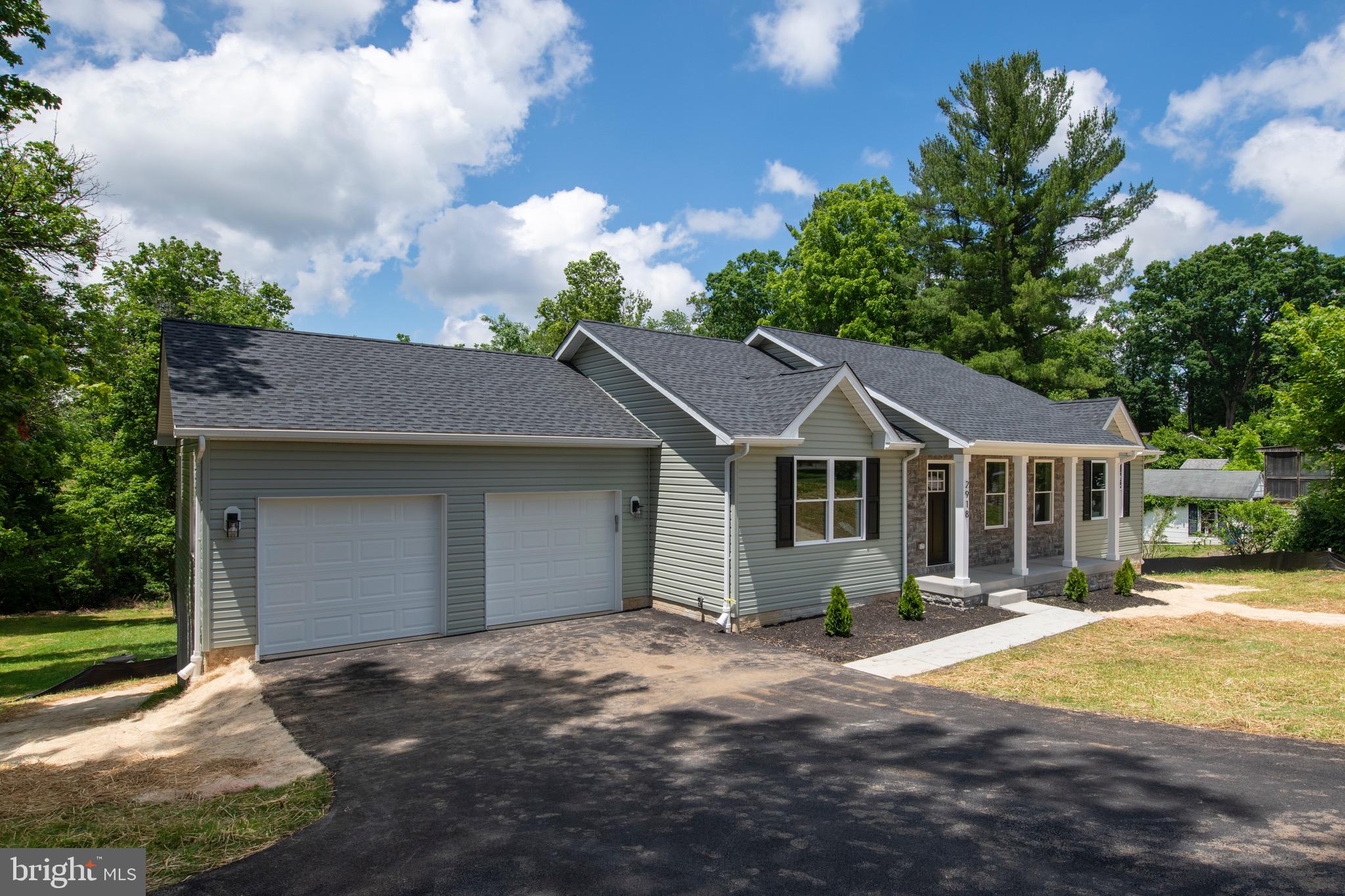2918 Cedarhurst Road Finksburg, MD 21048 - Photo 4 of 50 Convenient attached 2 car garage