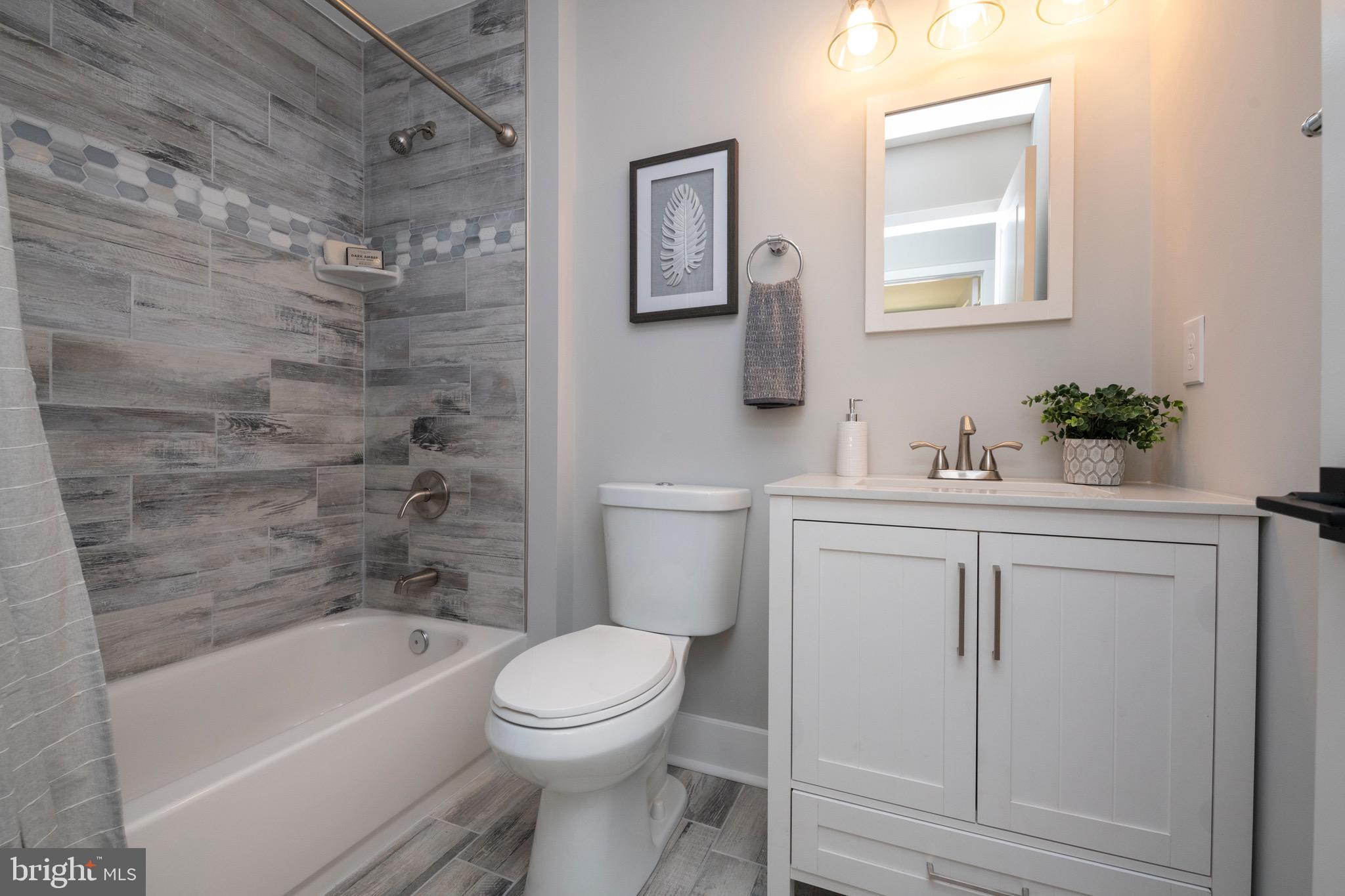 2918 Cedarhurst Road Finksburg, MD 21048 - Photo 32 of 50 Hall bath with large single bowl vanity!