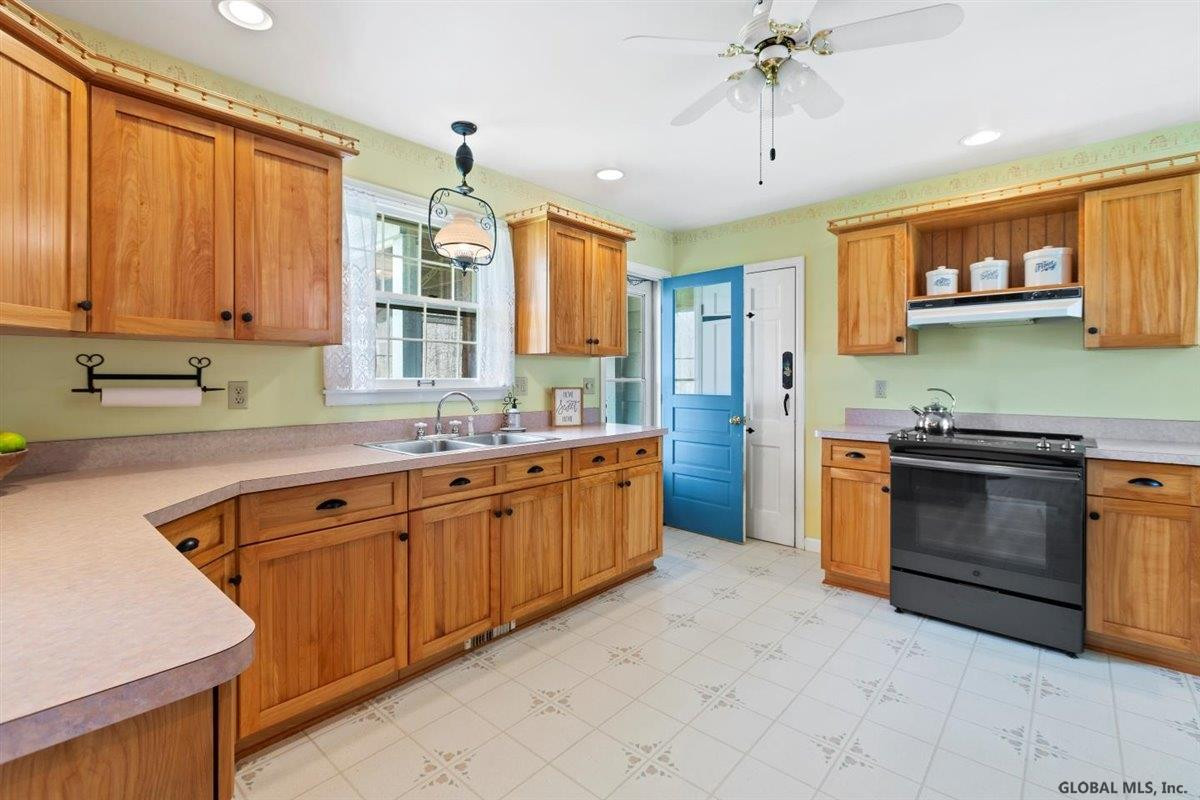 177 Beaver Road Schodack, NY 12123 - Photo 16 of 44 Photo 16