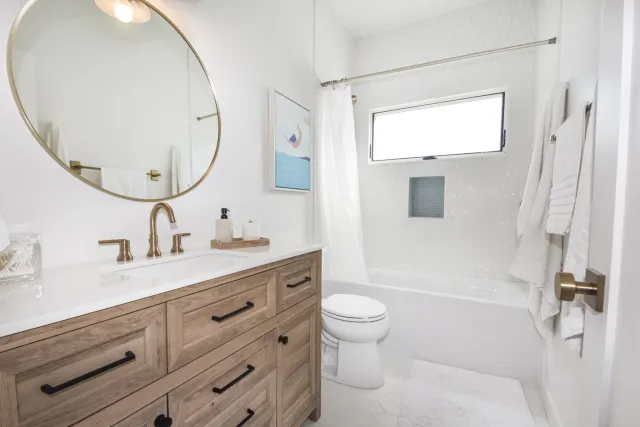 $30,000 | 924 D Avenue, Coronado, CA 92118