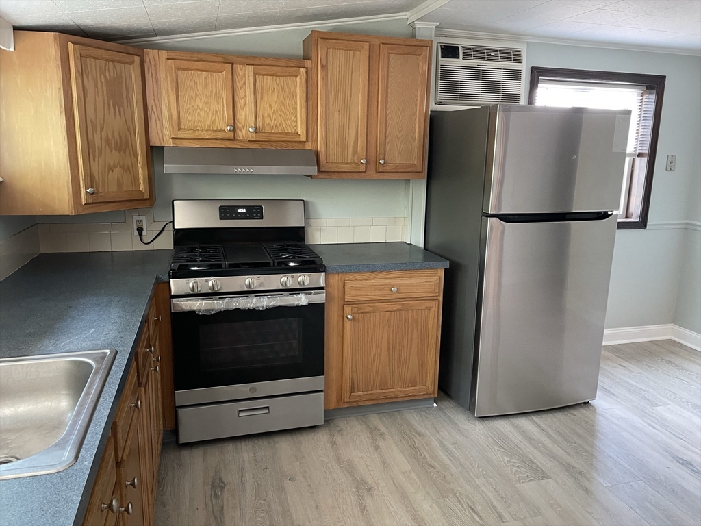 29 Freeman Street, Unit 6 Stoughton, MA 02072 - Photo 3 of 10