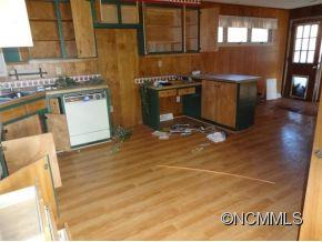 465 Howell Mill Road Waynesville, NC 28786 - Photo 3 of 4