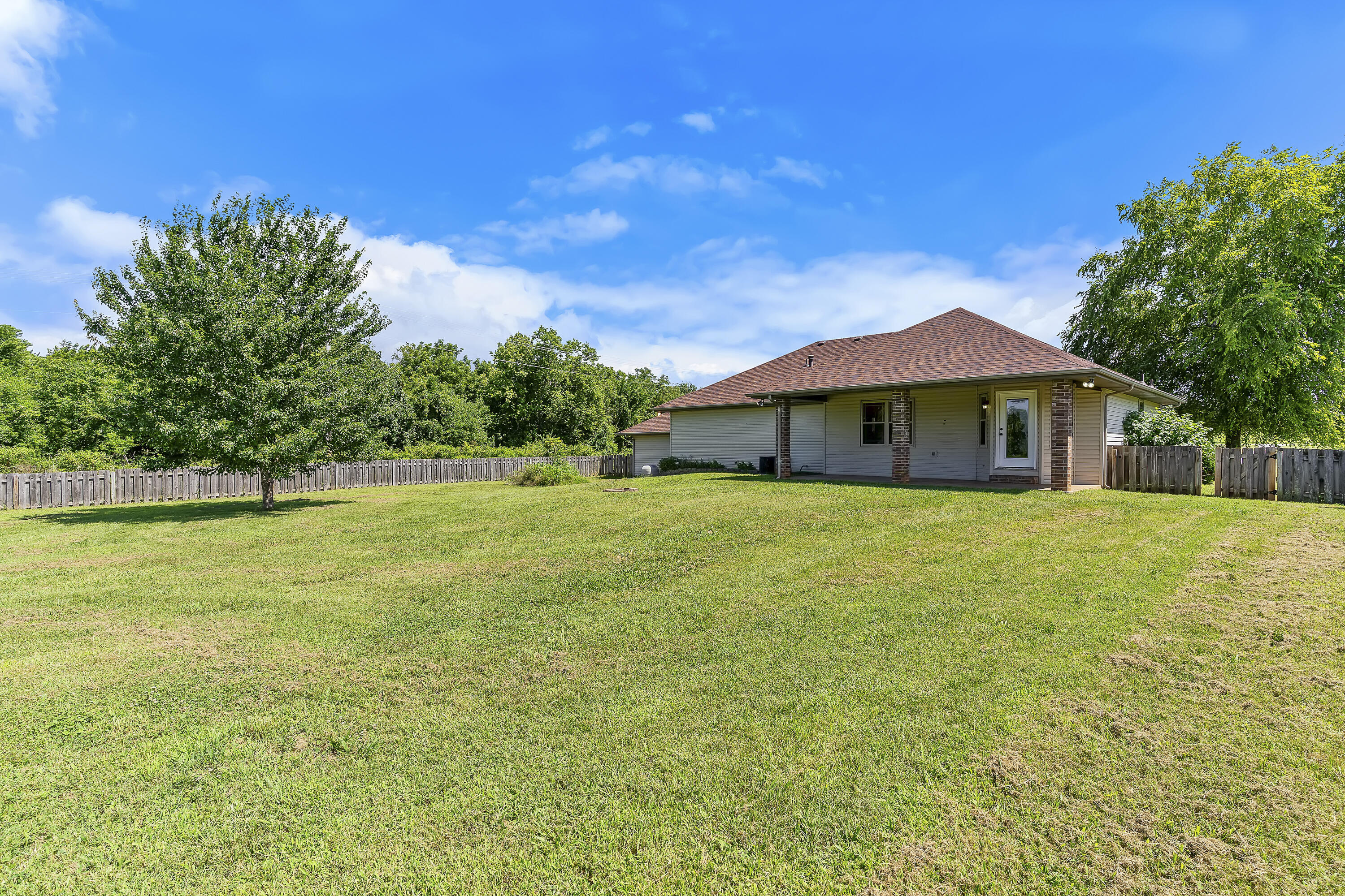 7103 West Farm Road 94 Springfield, MO 65803 - Photo 52 of 58 7103 W Farm Road 94-52